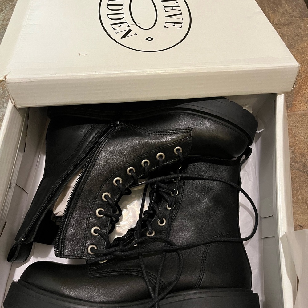 Steve Madden Black Lace-Up Combat Boots with Side Zip Platform